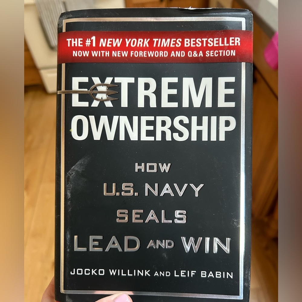 Extreme ownership - leadership book